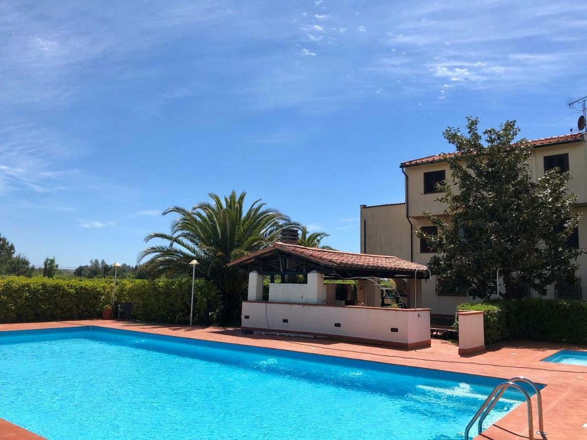 Villa Lavinia B&B Montescudaio Exterior photo